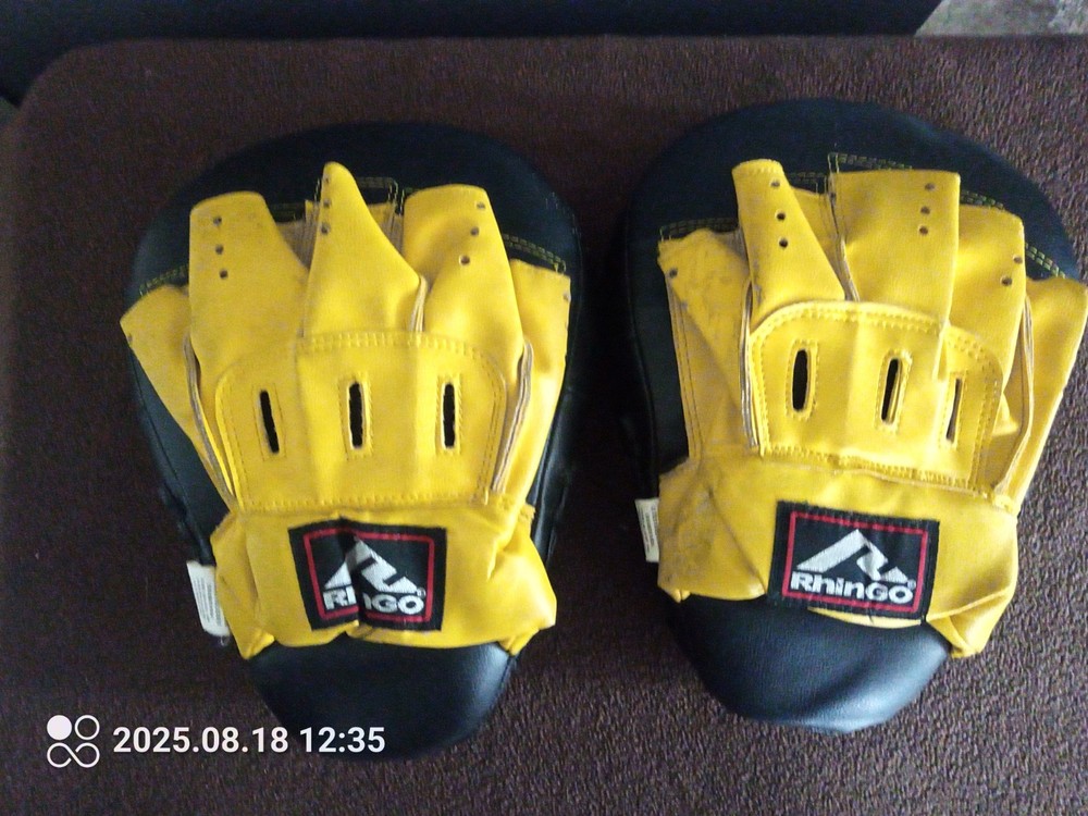 Rhingo Focus Mitts Black And Yellow