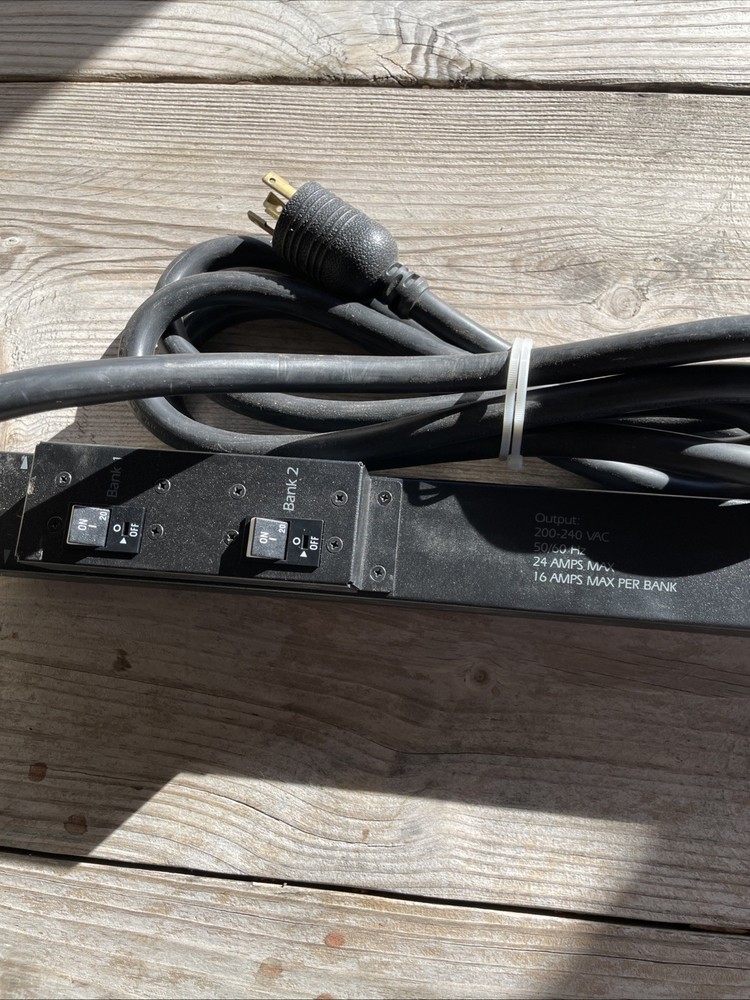 APC AP7541 Rack PDU, Basic, Zero U, 30A, 200/208V, (20)C13 & (4)C19