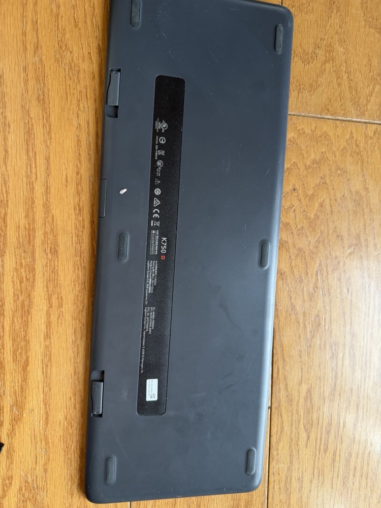 Logitech K750 Wireless Solar Keyboard M510 Mouse With Unifying Receiver Black