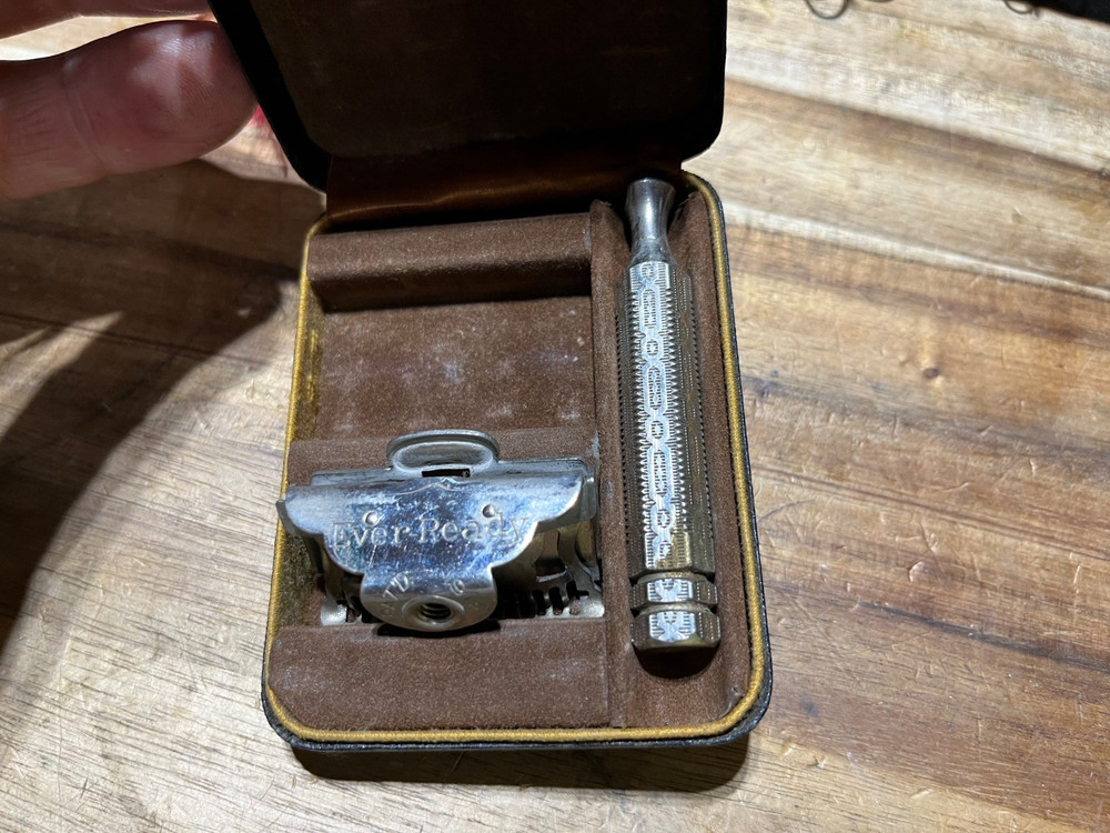 Anitque Ever Ready safety razor (25999)