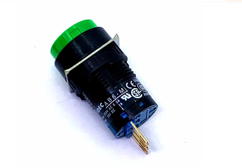 1PC NEW IDEC Self-reset round button switch 1NO1NC AB6M-M1WC white #LL