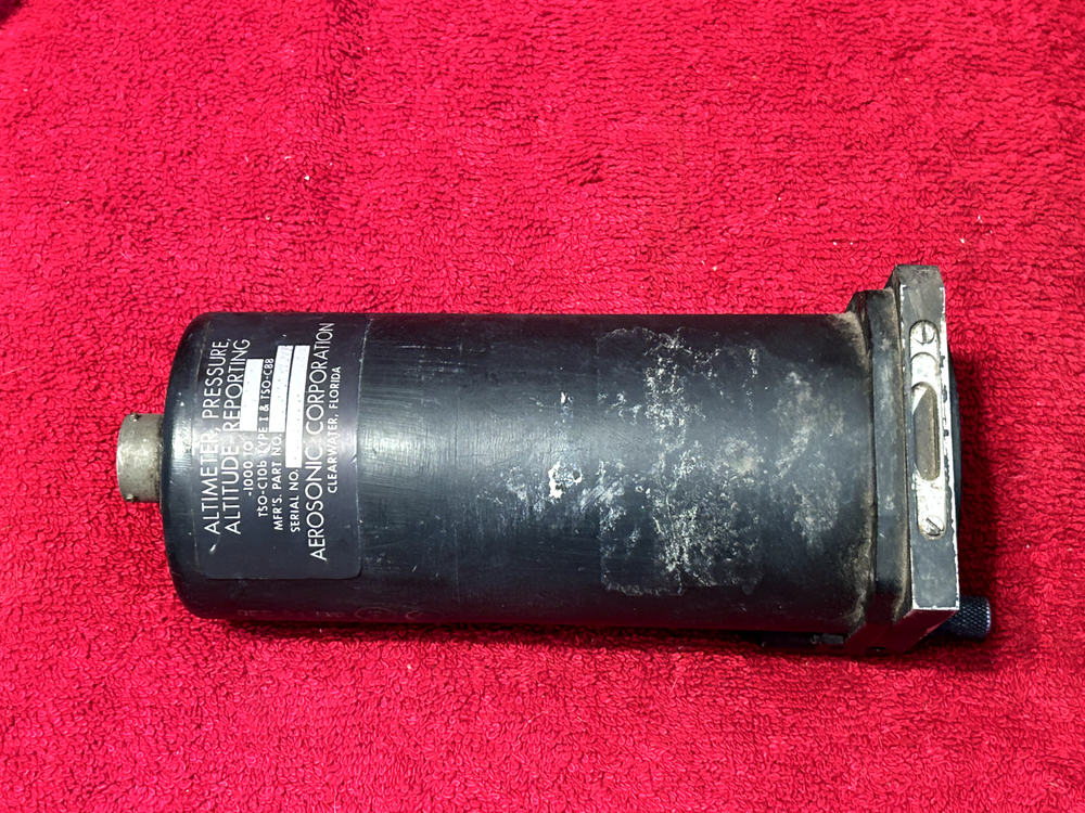 AEROSONIC ALTITUDE REPORTING PRESSURE ALTIMETER