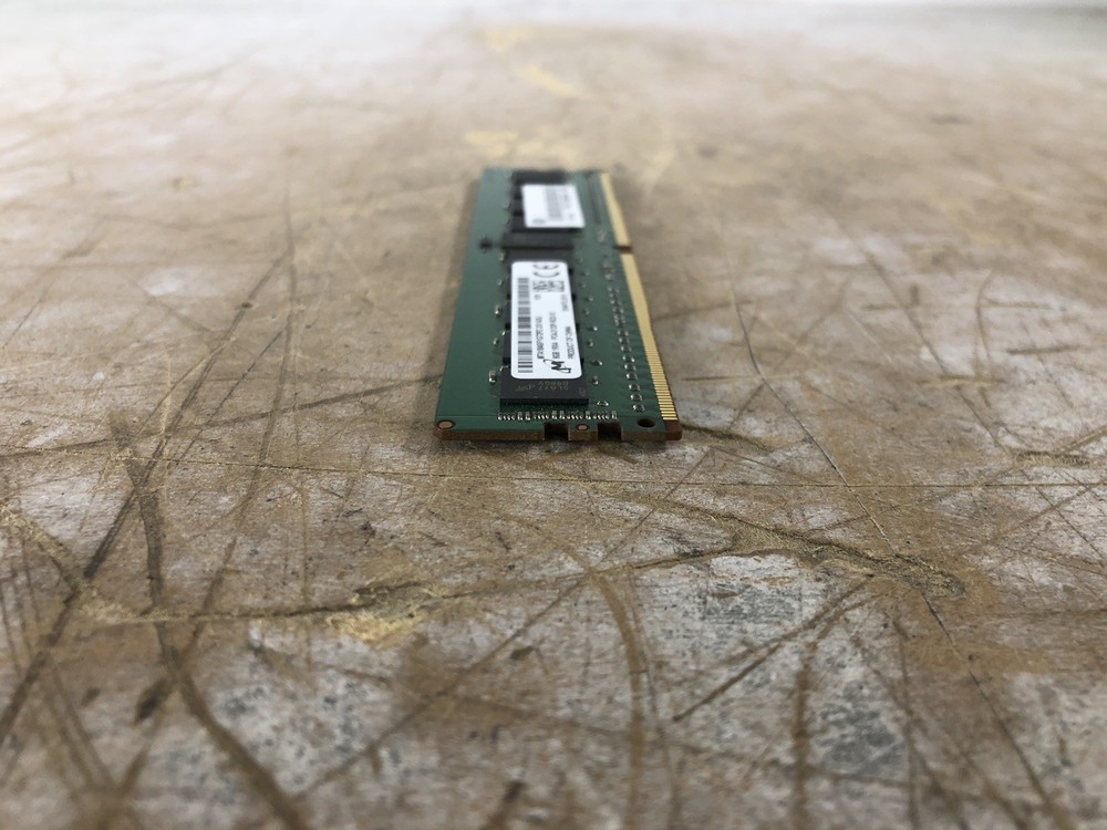 MICRON 8GB 1RX4 PC4-2133P SERVER RAM