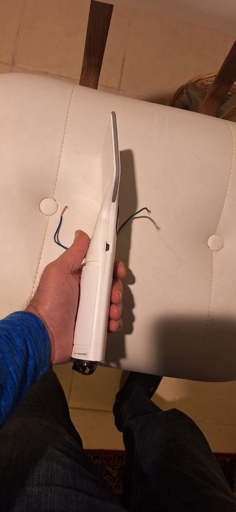 RFID TAG READER, DEFECTIVE!! FOR PARTS!!