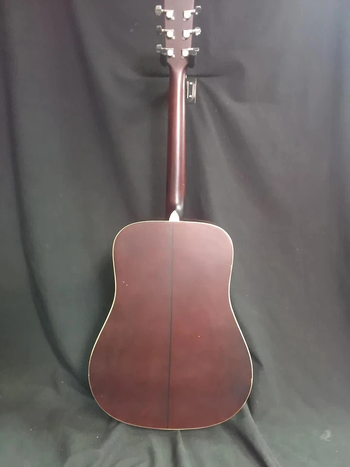 Johnson Dreadnought - Natural