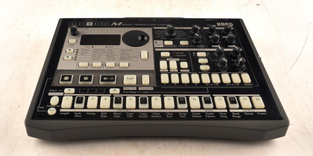 *Korg EM-1 Electribe Analog Modeling Synth Sequencer