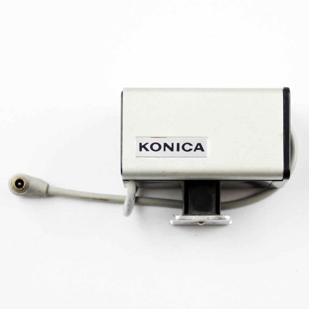 Konica Hot-Shoe/Sync Cord Flashcube Holder