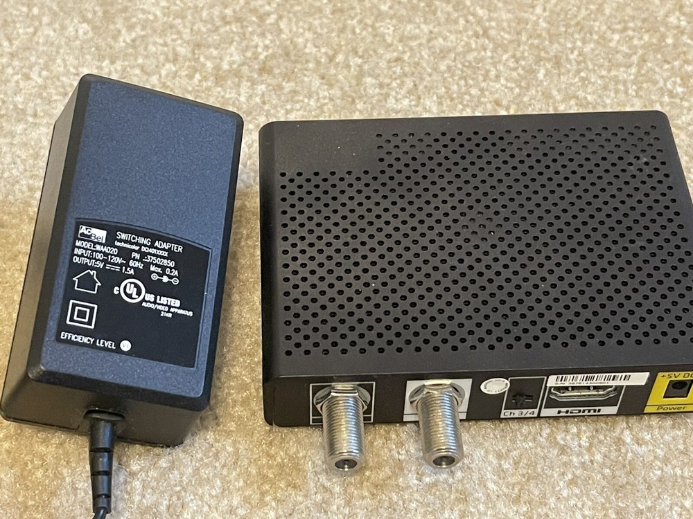 Time Warner Cable TWC Digital Adapter Unit HDMI DCI401TWC2 with AC Adapter