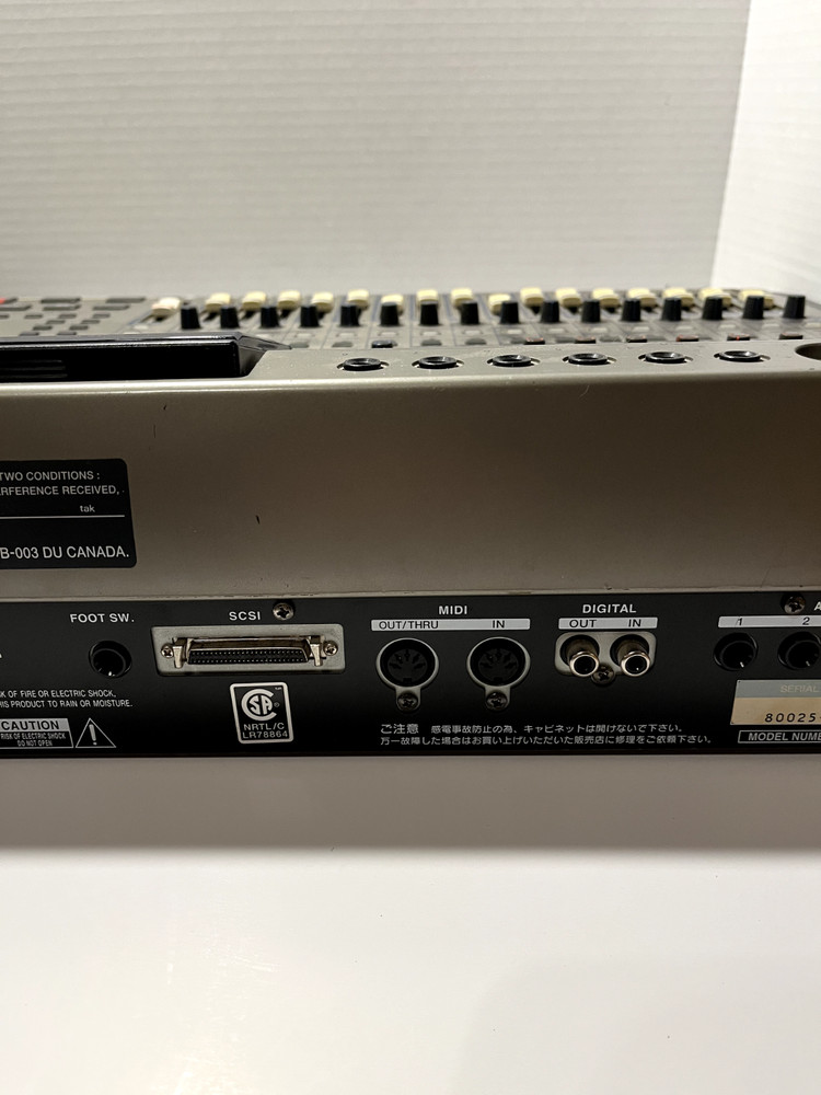 AKAI DPS16 Digital Multitrack 24bit/96kHz HDR Workstation Recorder 10gb