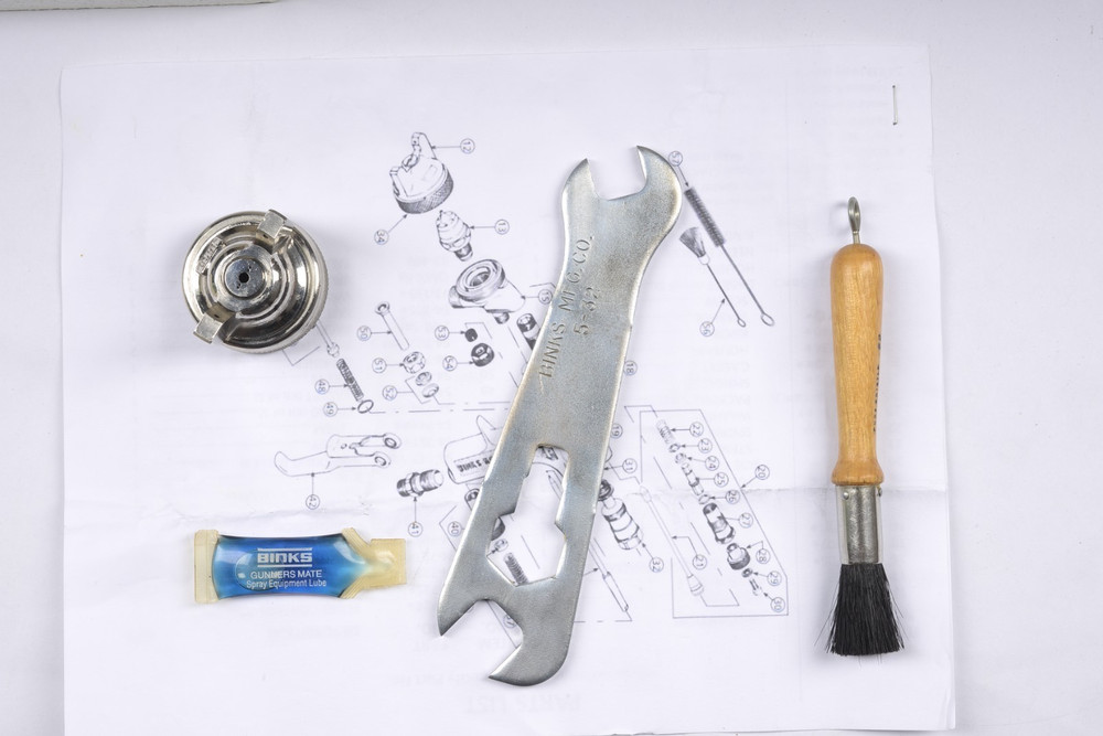 BINKS MODEL 7 spray gun. Excellent condition.