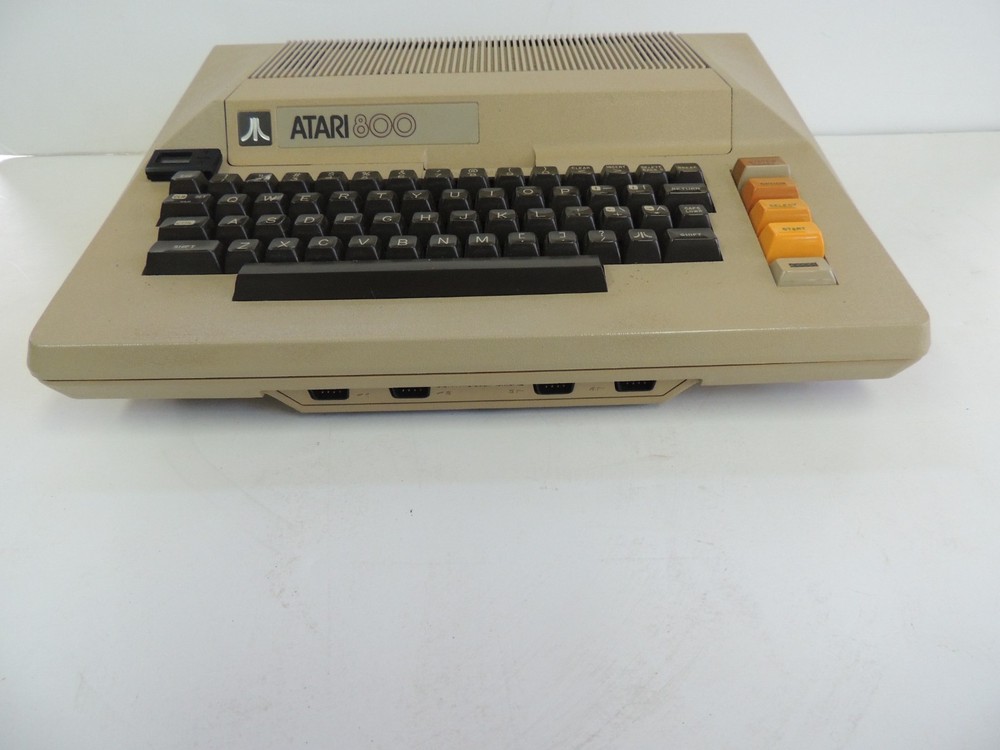 Atari 800 Vintage Home Computer Tested + power, composite cable, 1902A cable