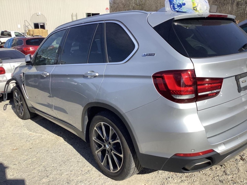 X5 2018 Glove Box 4537751