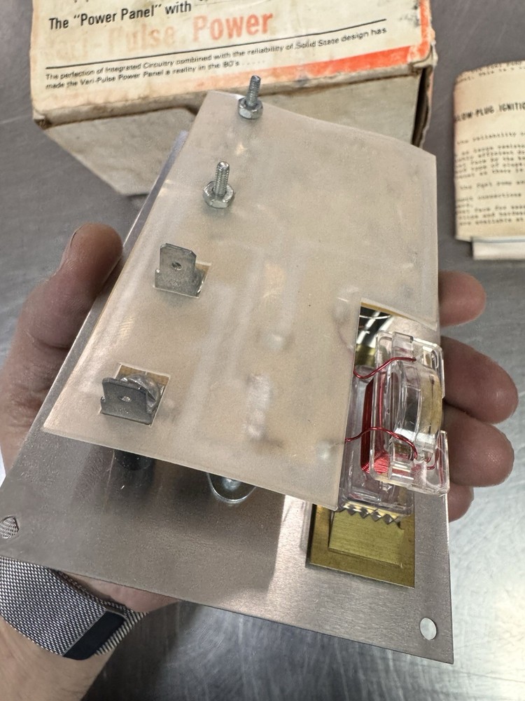 Sonic-Tronics Vari-Pulse Power Solid State Glow Plug Ignition SystemSonic-Tronic