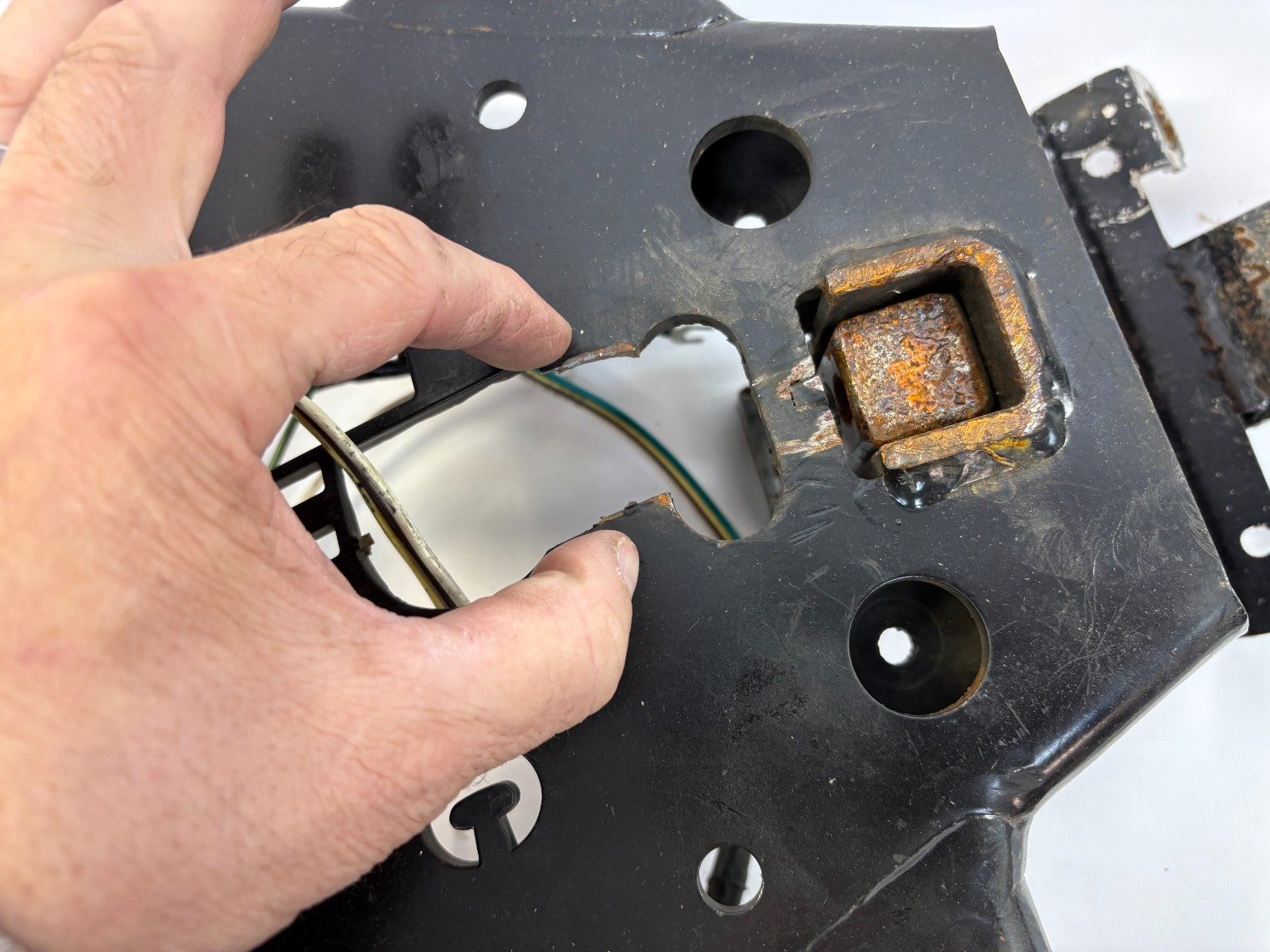 Harley Hitchdoc DOC Trike Triglide FLHTCUTG trailer hitch mount receiver