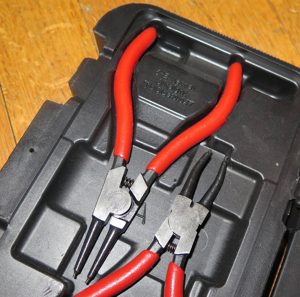 ICON Precision 5" Snap-Ring Pliers Set in Carrying Case - 0.047" Tips (57796)
