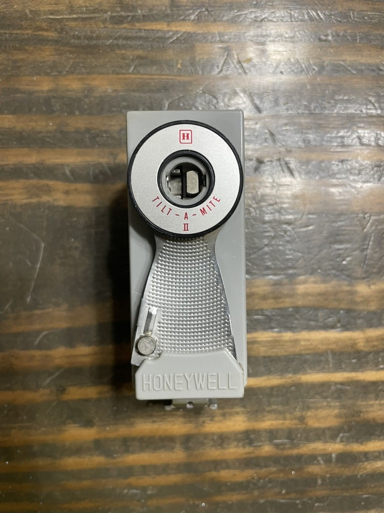 Honeywell Tilt-A-Mite Camera Flash Attachment - untested
