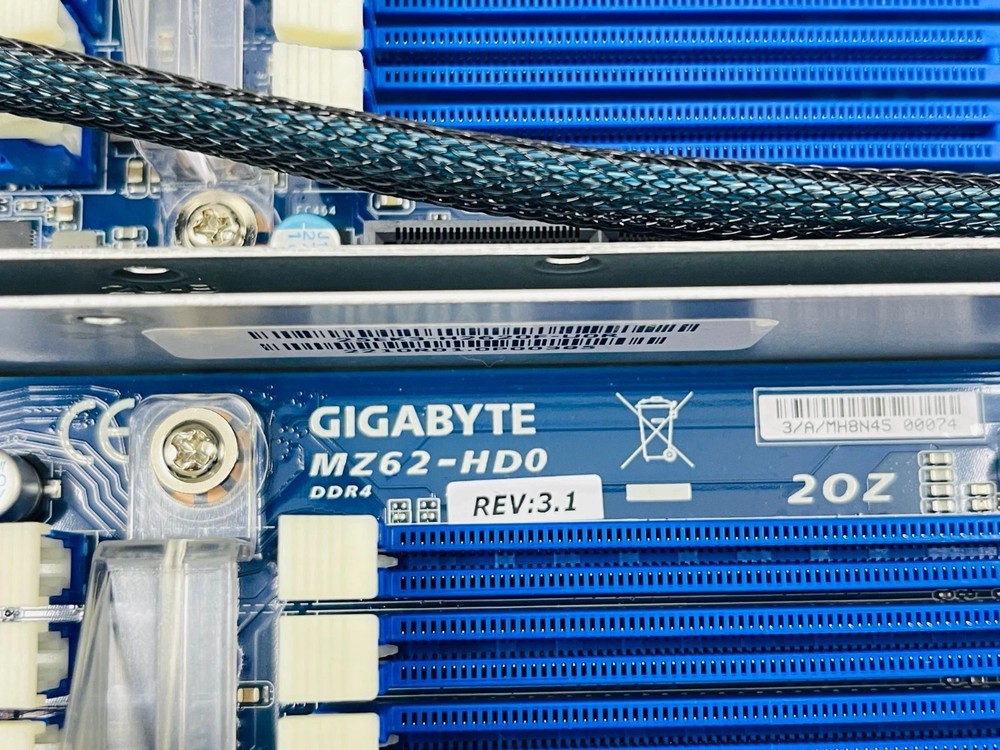Gigabyte H262-Z62 2U High-Density Server 4-Node AMD EPYC 7003 Series, Barebone