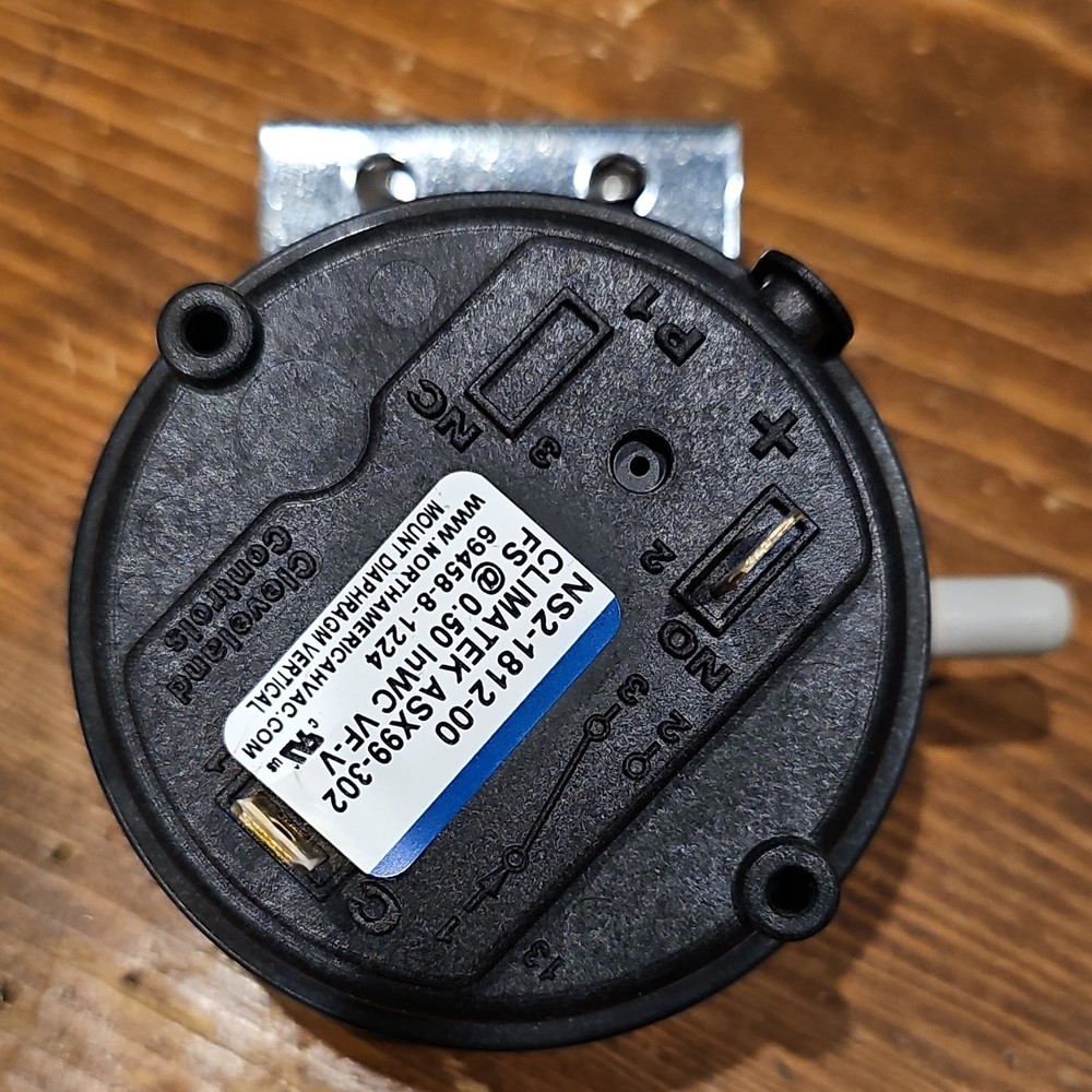 ClimaTek ASX99-302 SPST Pressure Switch