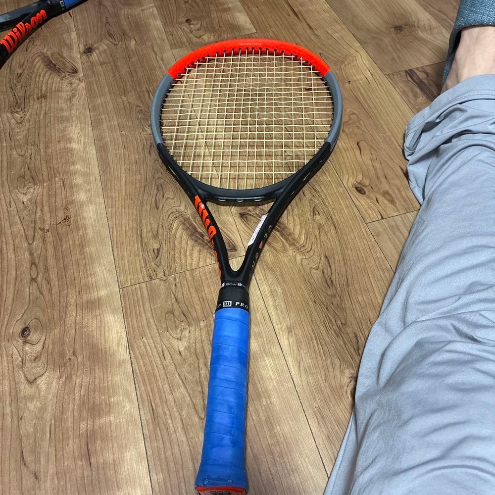 Wilson Clash 100 V1.0 Grip Size 3 And 2 Set
