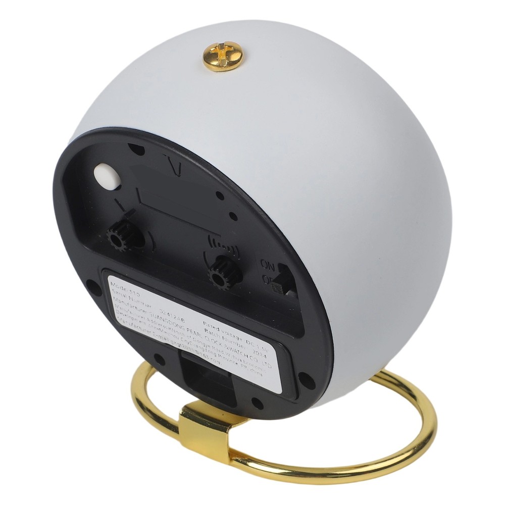 Attractive Hand Clock for Desk with Silent Functionality and Luminous Design