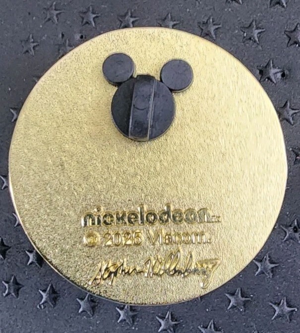 Spongebob and Patrick Ship Window Bubble 2025 Pinback Pin Nickelodeon