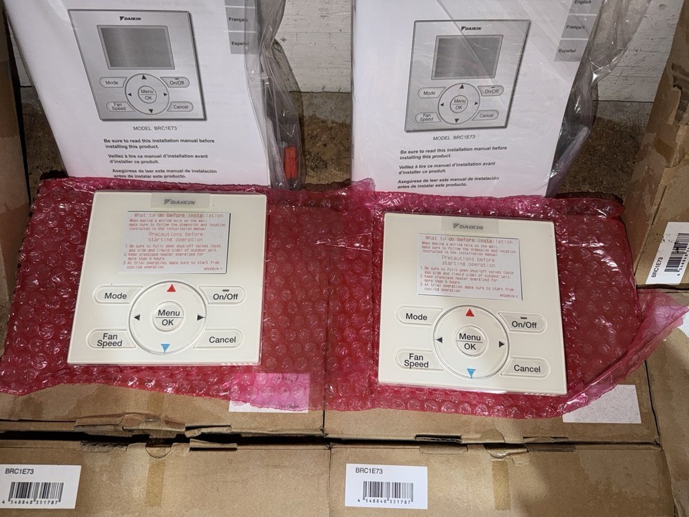 Daikin Industries LTD Remote Controller BRC1E73 New