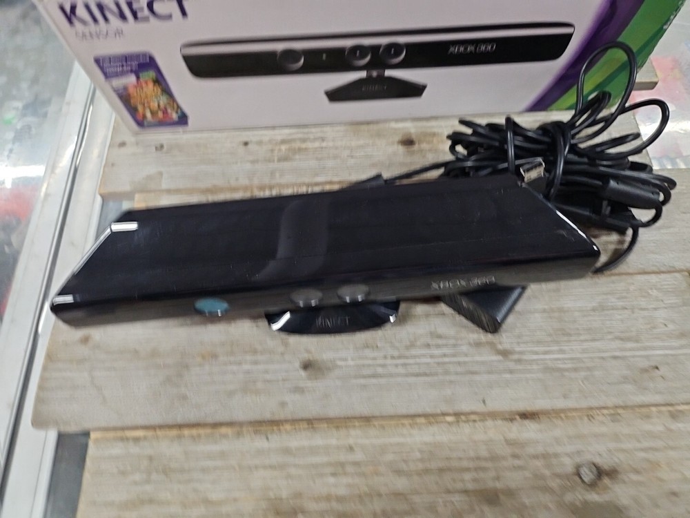 Xbox 360 Kinect Sensor With Box With Kinect Adventures Included Model 1414