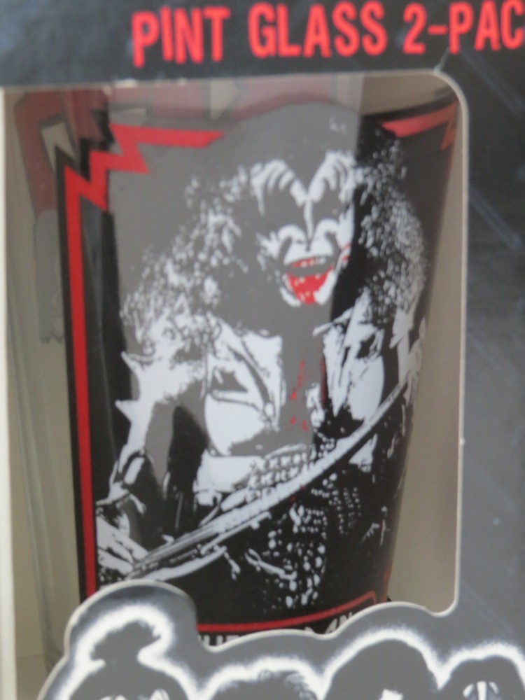 KISS PINT GLASSES LIVE SHOTS SET OF 4 NEW IN 2 BOXES