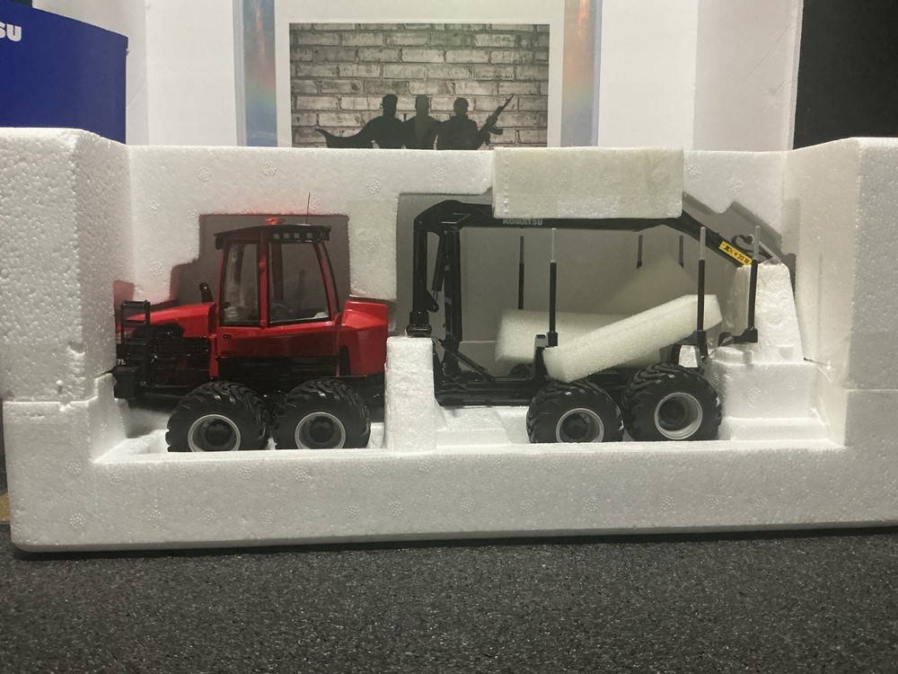 1/32 FIRST GEAR 875 10-4238 FORWARDER