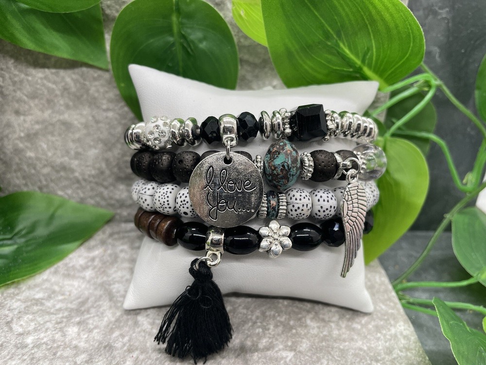 4 PC Handmade Boho Beaded Stackable 6.5” Plus Stretch Bracelet Set New A3368