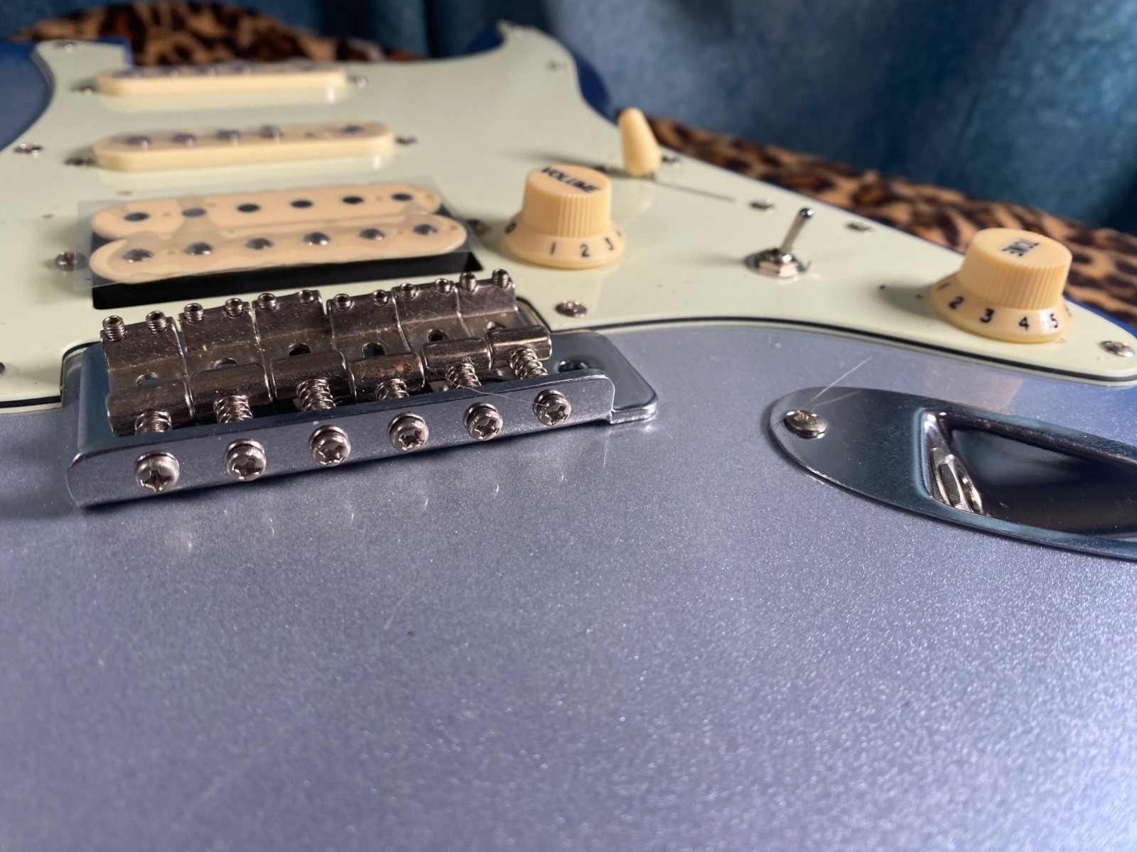 Metalic Skyburst Loaded Stratocaster Alder Fender Replacement Body. +Neck Plate