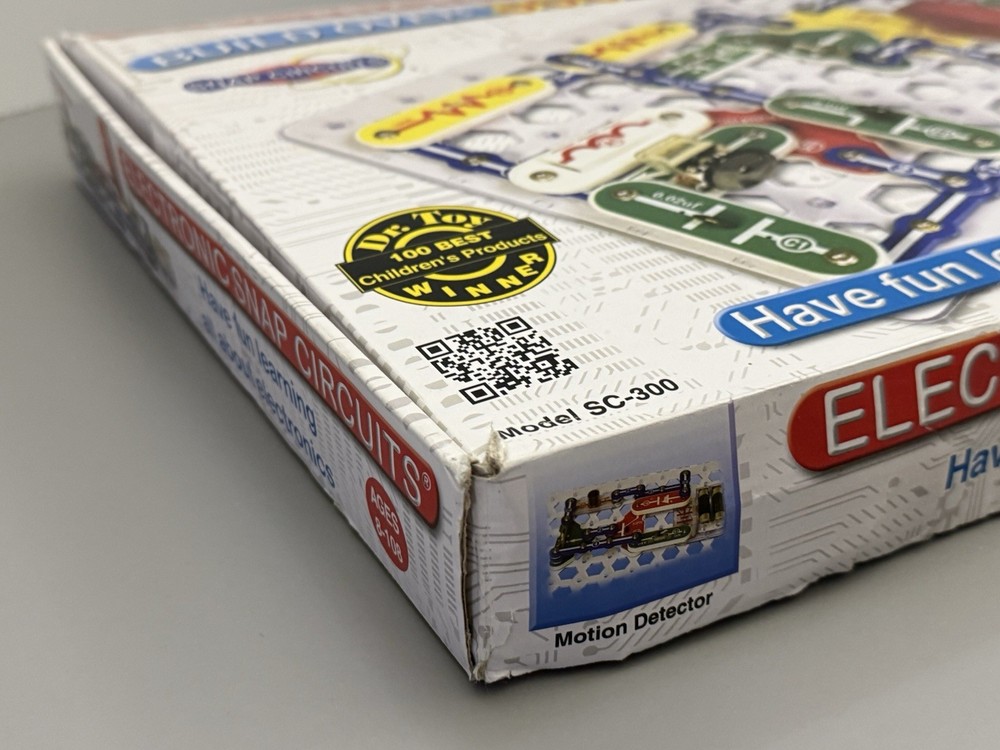 Snap Circuits Classic SC-300 Electronics Exploration Kit, Elenco