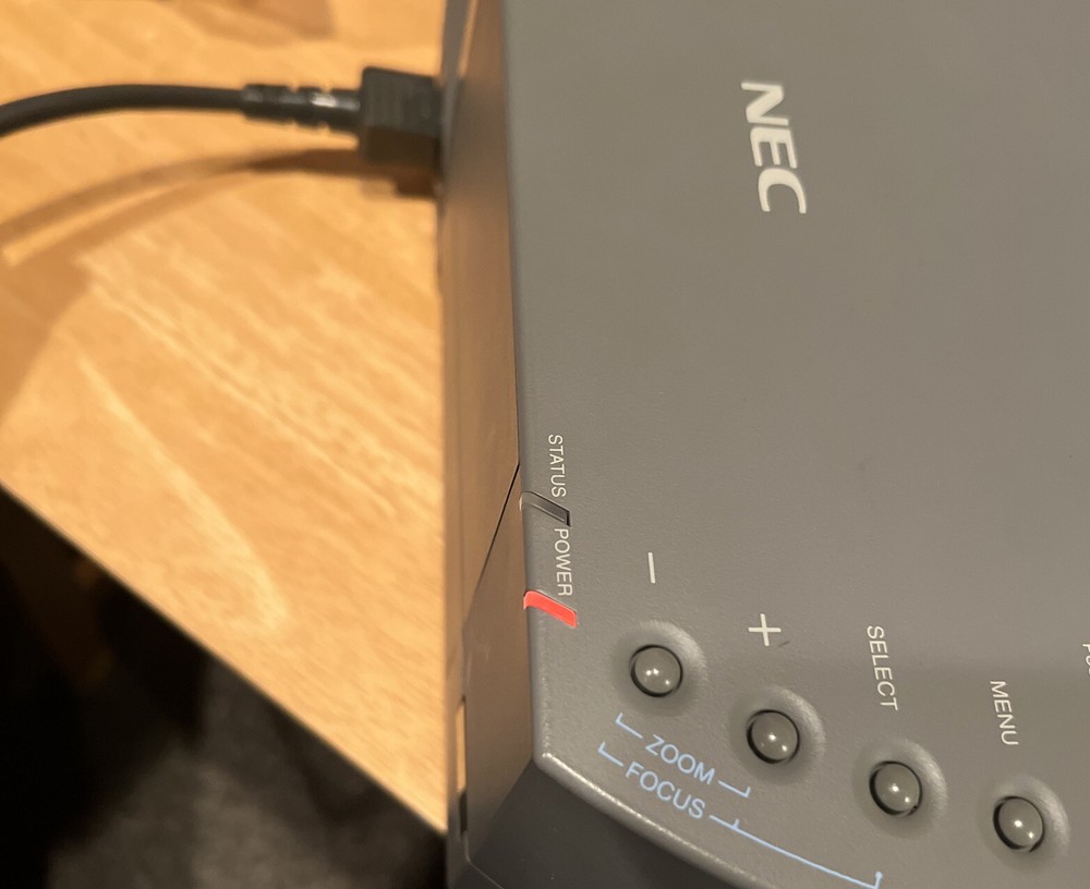 NEC MultiSync MT800 TFT LCD Projector Tested And Working! Read Desc!