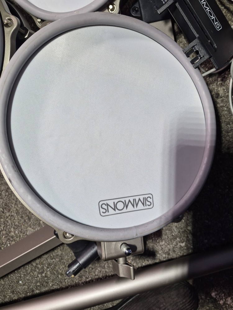 Simmons Titan 70 Electronic Drum Kit With Mesh Pads & Bluetooth