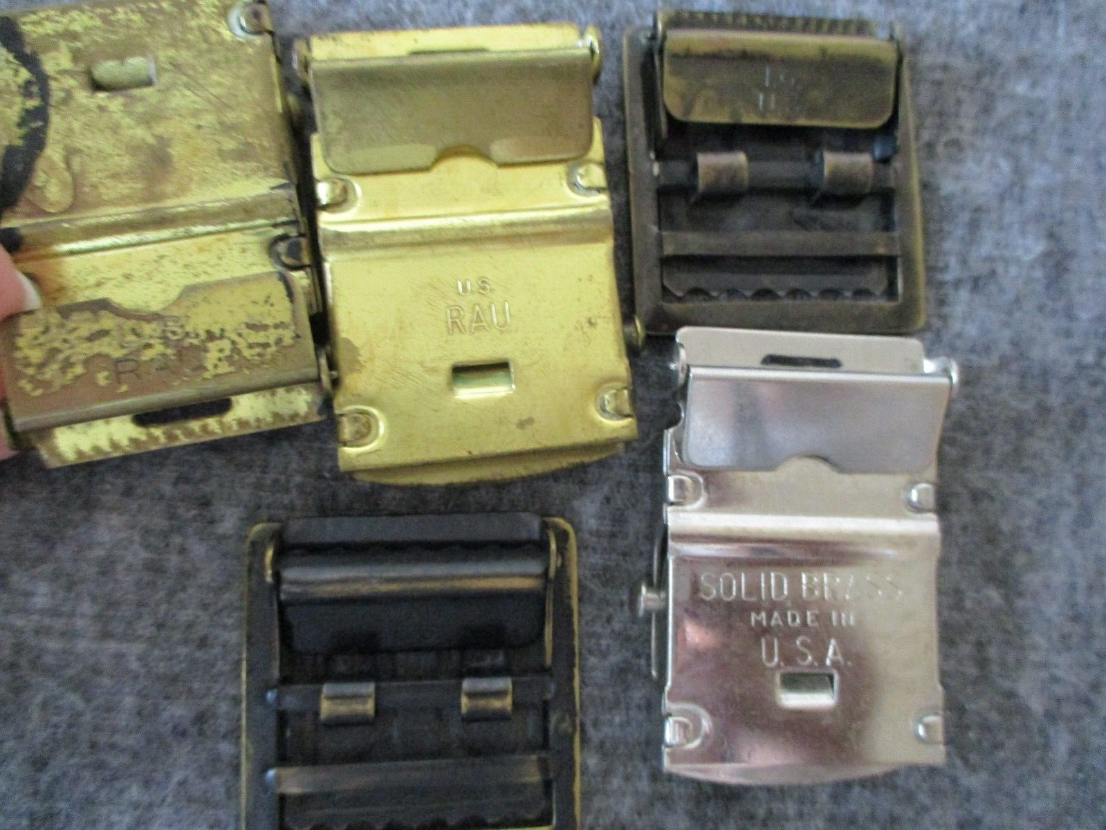 WWII/KOREA/VIETNAM PINS BADGES PATCHES BUCKLES++ - OVER 180+