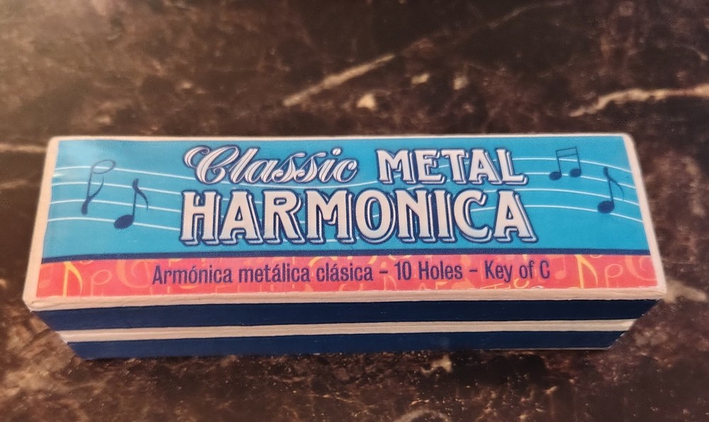 Classic 10 Hole Metal Harmonica w/ Box Key - C