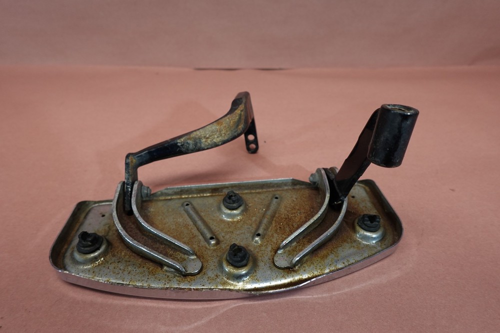 2008-2009 Harley Davidson Electra Glide Standard FLHT FRONT LEFT FLOOR BOARD