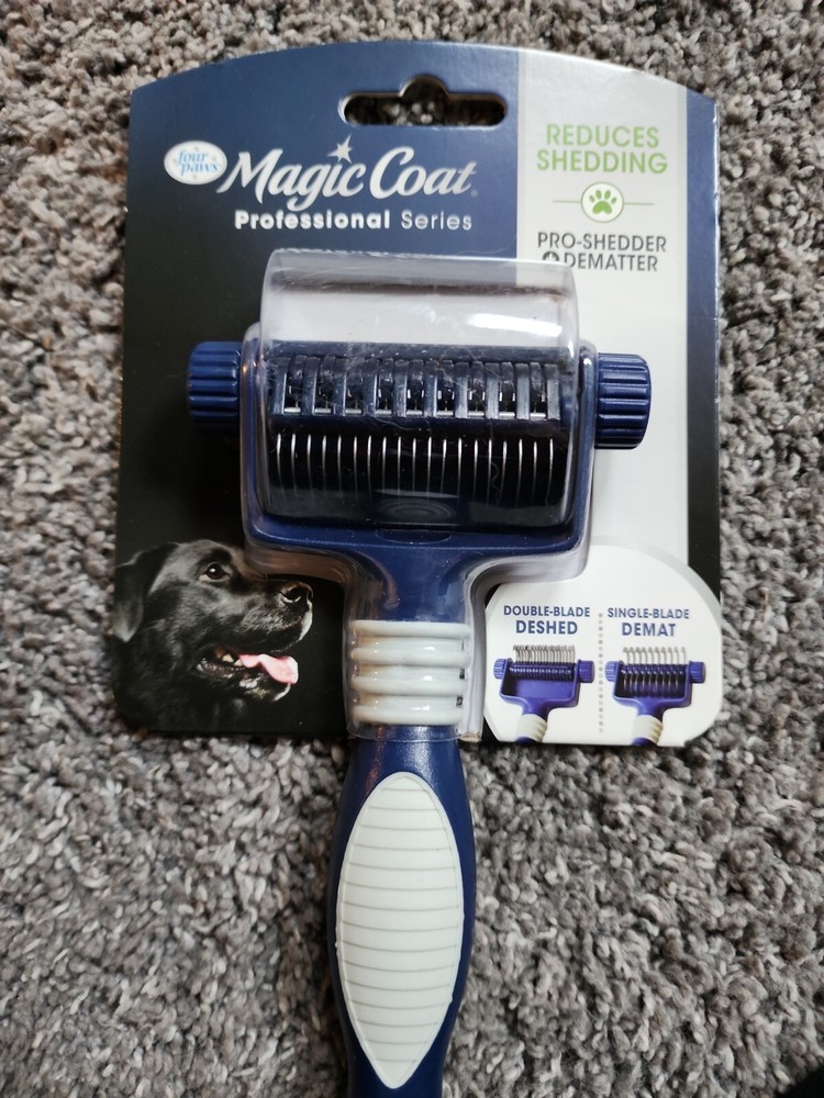Four Paws MagicCoat Professional Series Pro-Shedder Dematter