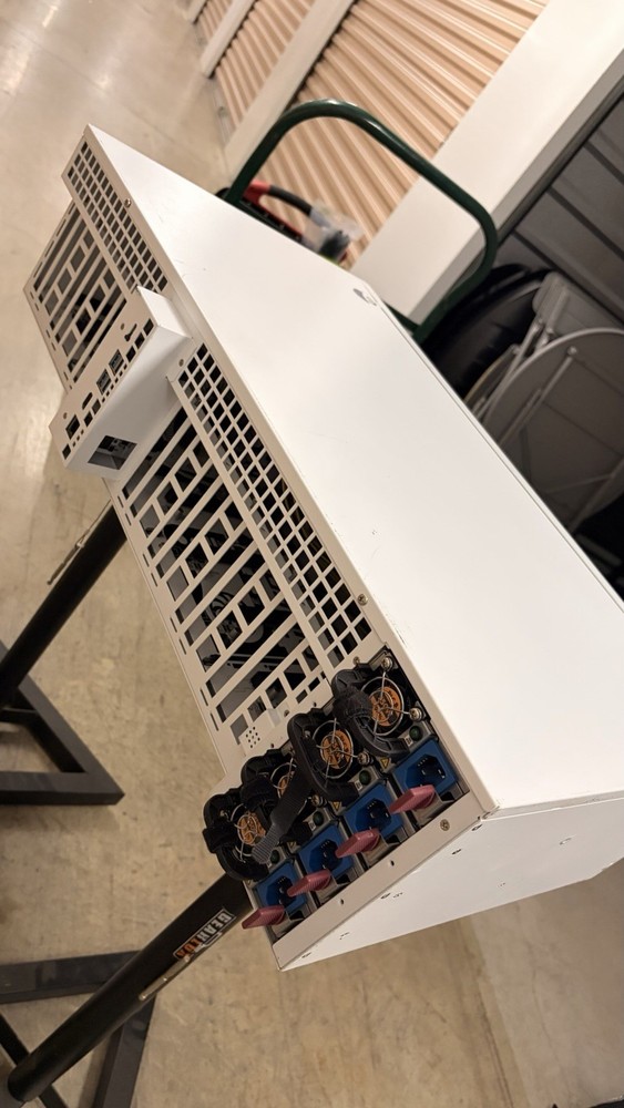 OCTOMINER X8 - 8 GPU Server Case - 3000W