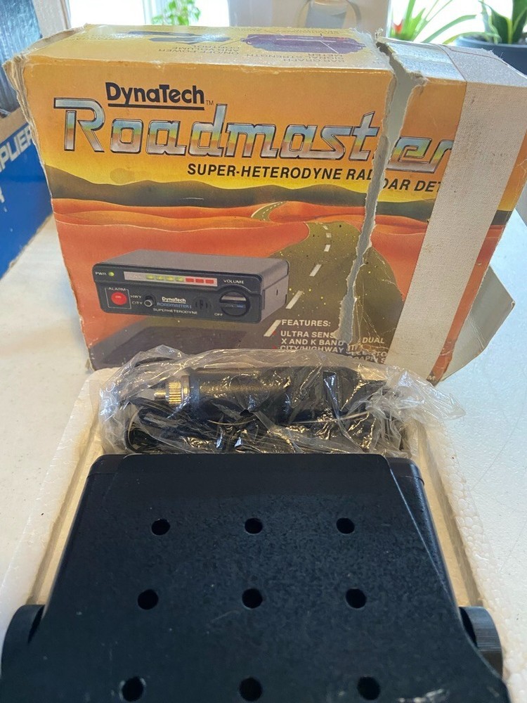 Vintage Dynatech Roadmaster Radar Detector Model RDA