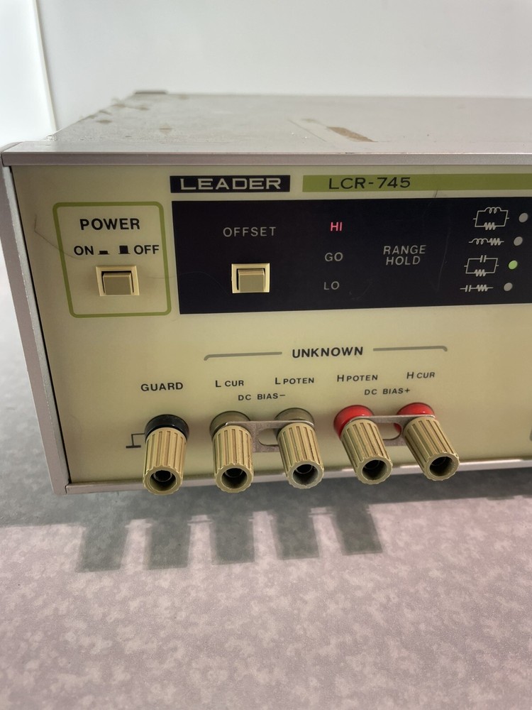 Leader LCR 745 Meter Lab Powers up CPU Control