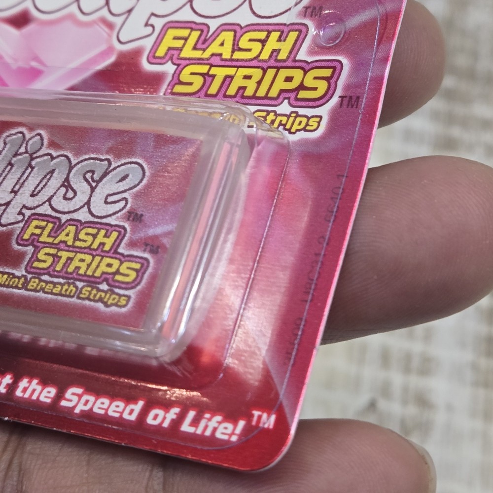 Wrigley's Eclipse Flash Strips Cinnamon Mint Breath Strips 1 Collectible Pack
