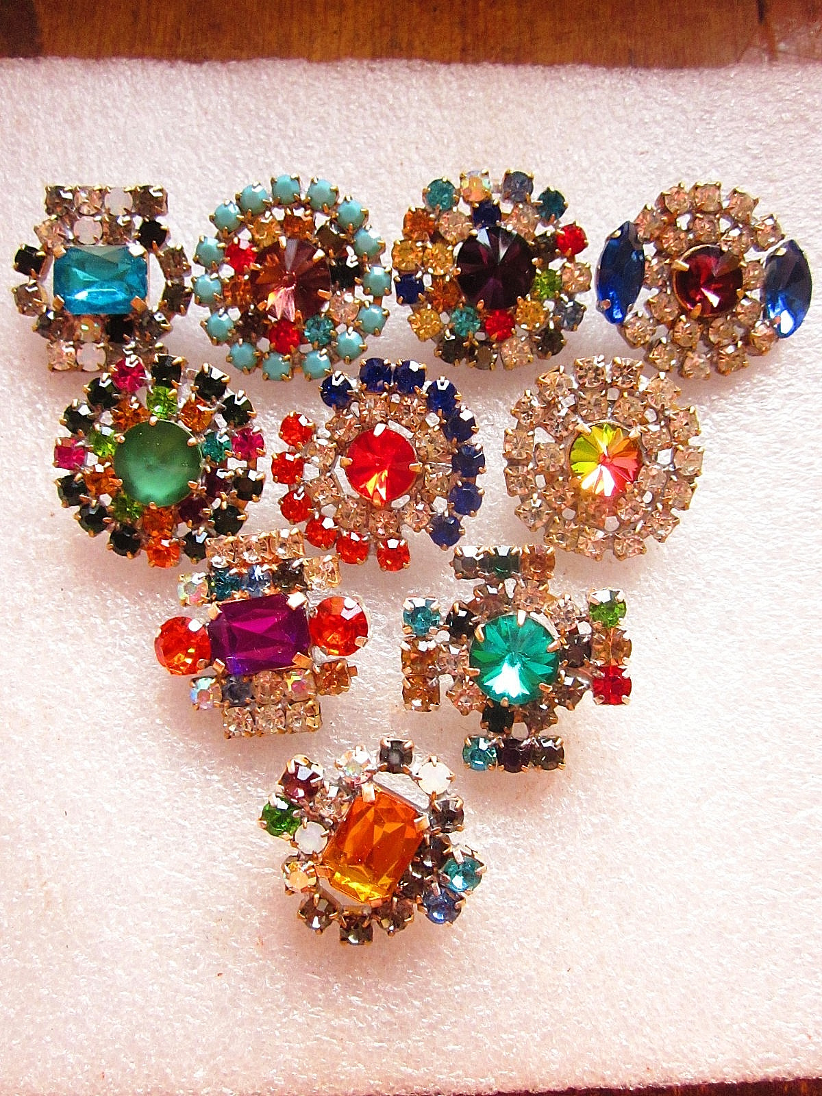 HUGE LOT 10 pcs BUTTONS RHINESTONE BEAUTIFUL CZECH HANDMADE ''M+S'' T940