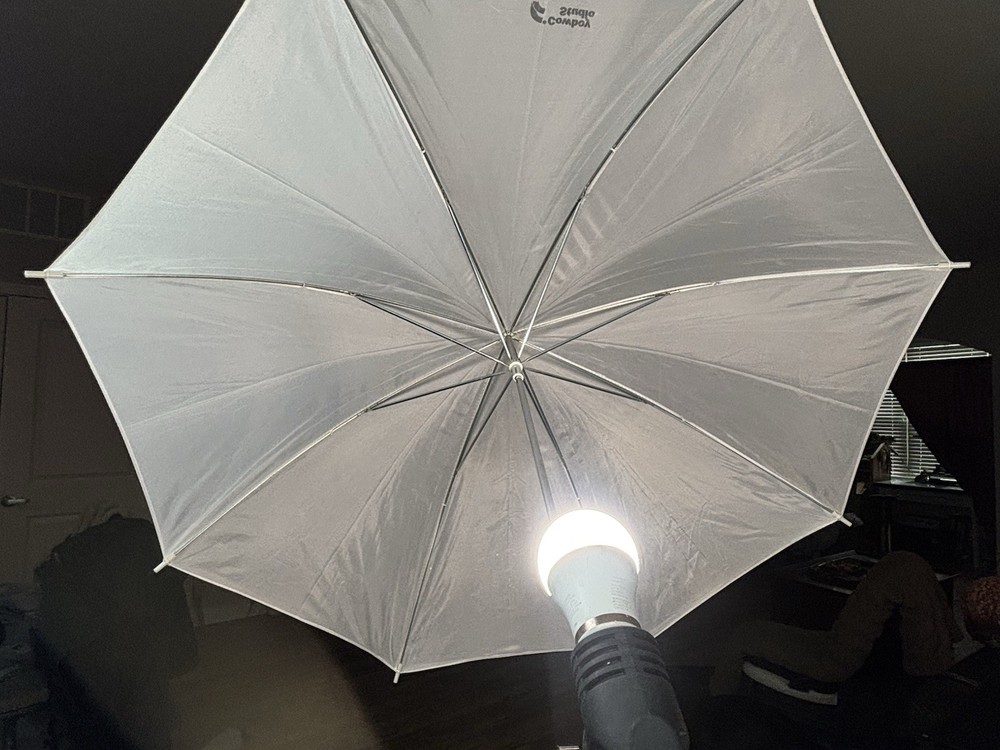Cowboy Studio Lighting Kit 1 Umbrella 1 Adjustable Light Stand / Tripod