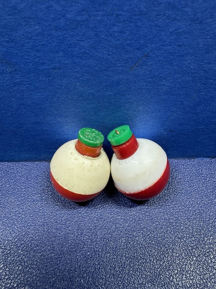 2 VTG  Red&white Tip Action Bobber  U S A