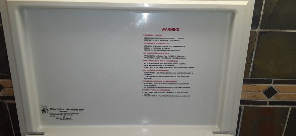 Brinks Home Security Lock Box (no key)