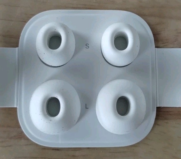 Apple AirPods Pro Replacement Earbuds White Tips Set New