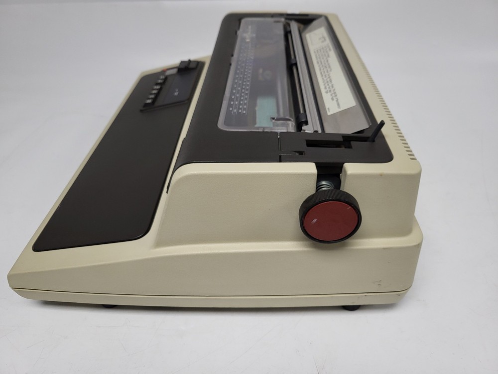 Vintage 1980s Digital DEC LetterPrinter 100 Dot Matrix Printer (Powers On)