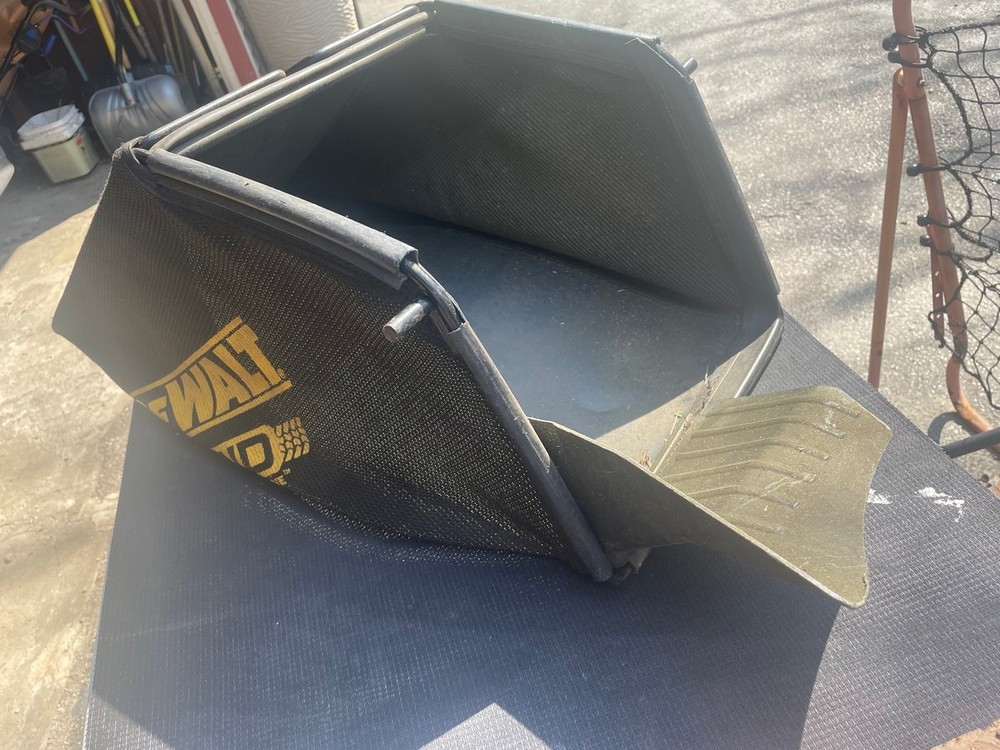 DeWalt Rear Wheel Drive Replacement Grass Bag