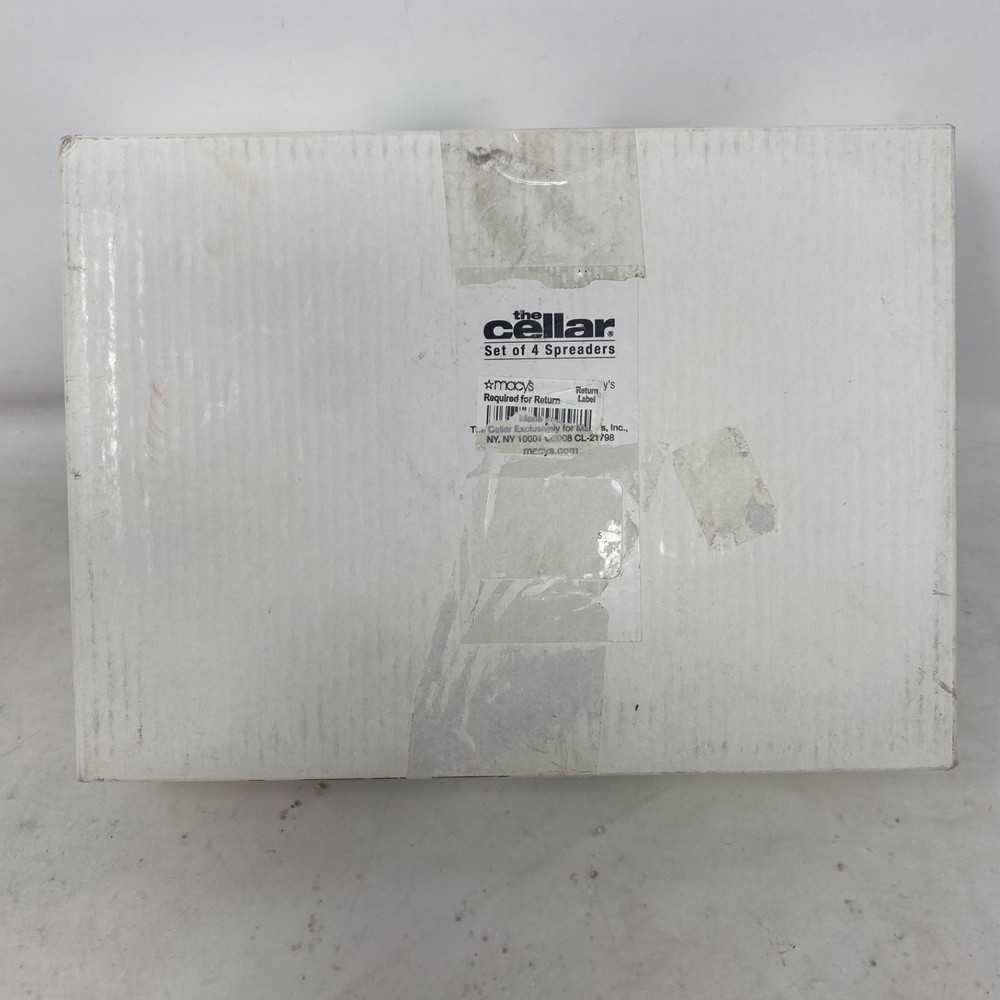 The Cellar Entertaining Grape shape Set of 4 Spreaders Packaging has damage